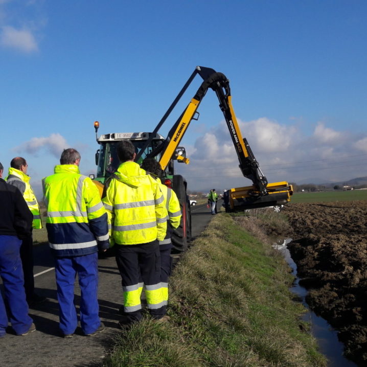 brazo desbrozador para tractor